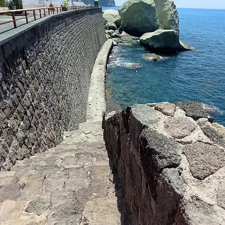 Rock Of Lovers *